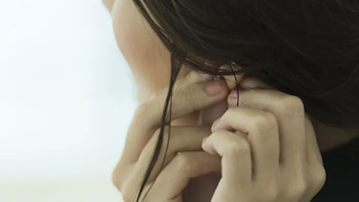 アクセサリーに気をつけよう