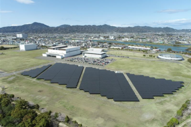 大塚グループとして国内最大規模の太陽光発電設備